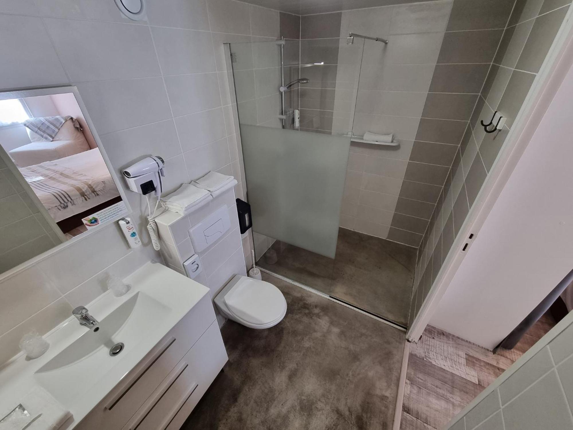 Médis Cit'Hotel Les Atlantes מראה חיצוני תמונה