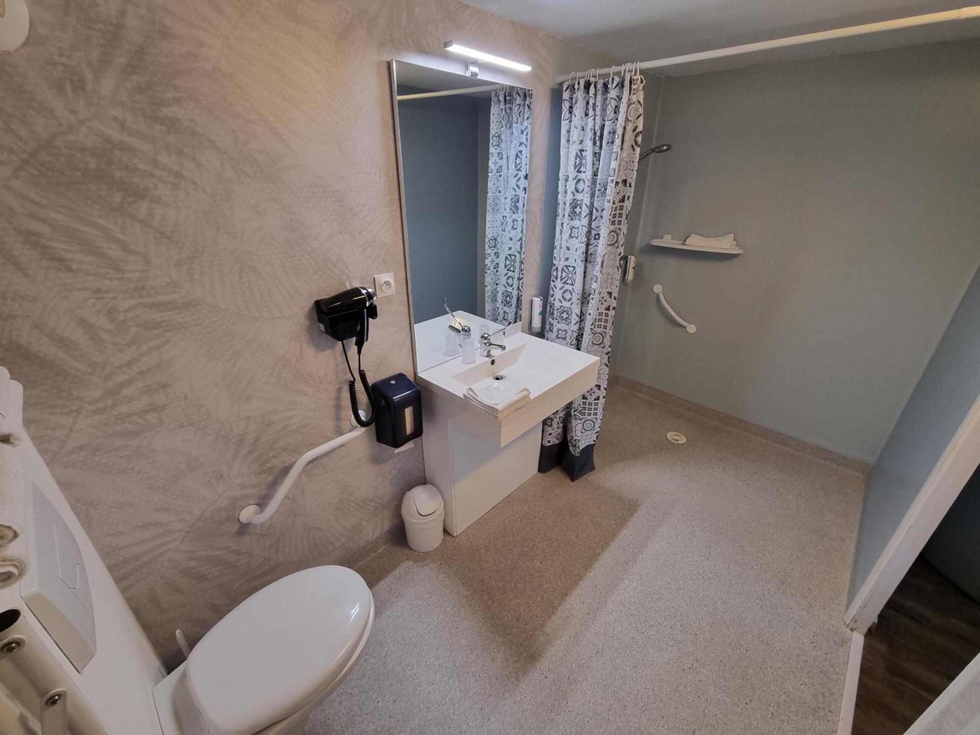 Médis Cit'Hotel Les Atlantes מראה חיצוני תמונה